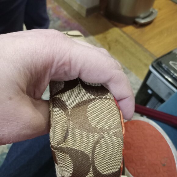 Vintage Limited Edition Coach Pouchette/Wristlet - Picture 7 of 12